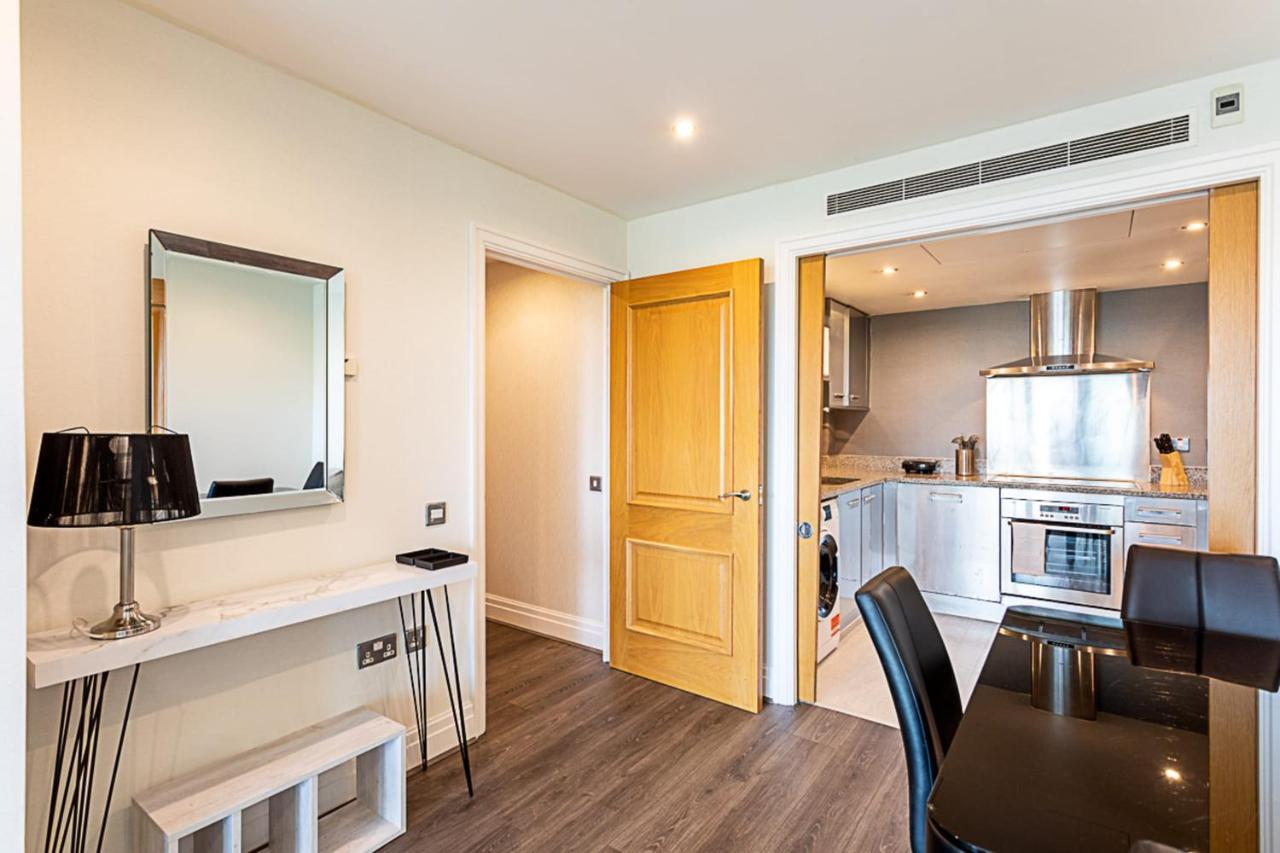 Convenient Urban Pad In Paddington Daire Londra Dış mekan fotoğraf